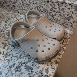 CROCS Kids Light Gray and Teal Crocs